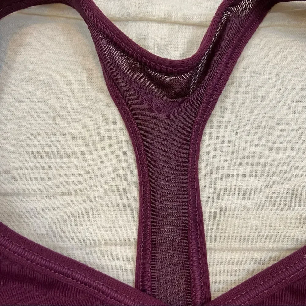 Victoria’s Secret Sport Burgundy‎ Medium Support Sports Bra Size Small